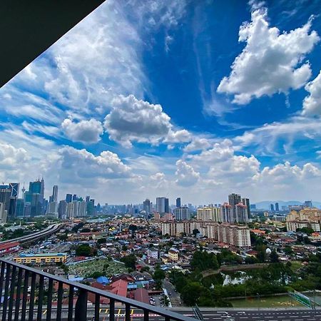 10Mins To Klcc W Lrt+Mall+Netflix Muji Urban Kuala Lumpur Exterior photo