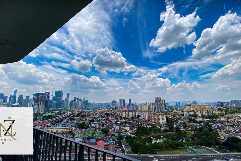 10Mins To Klcc W Lrt+Mall+Netflix Muji Urban Kuala Lumpur Exterior photo